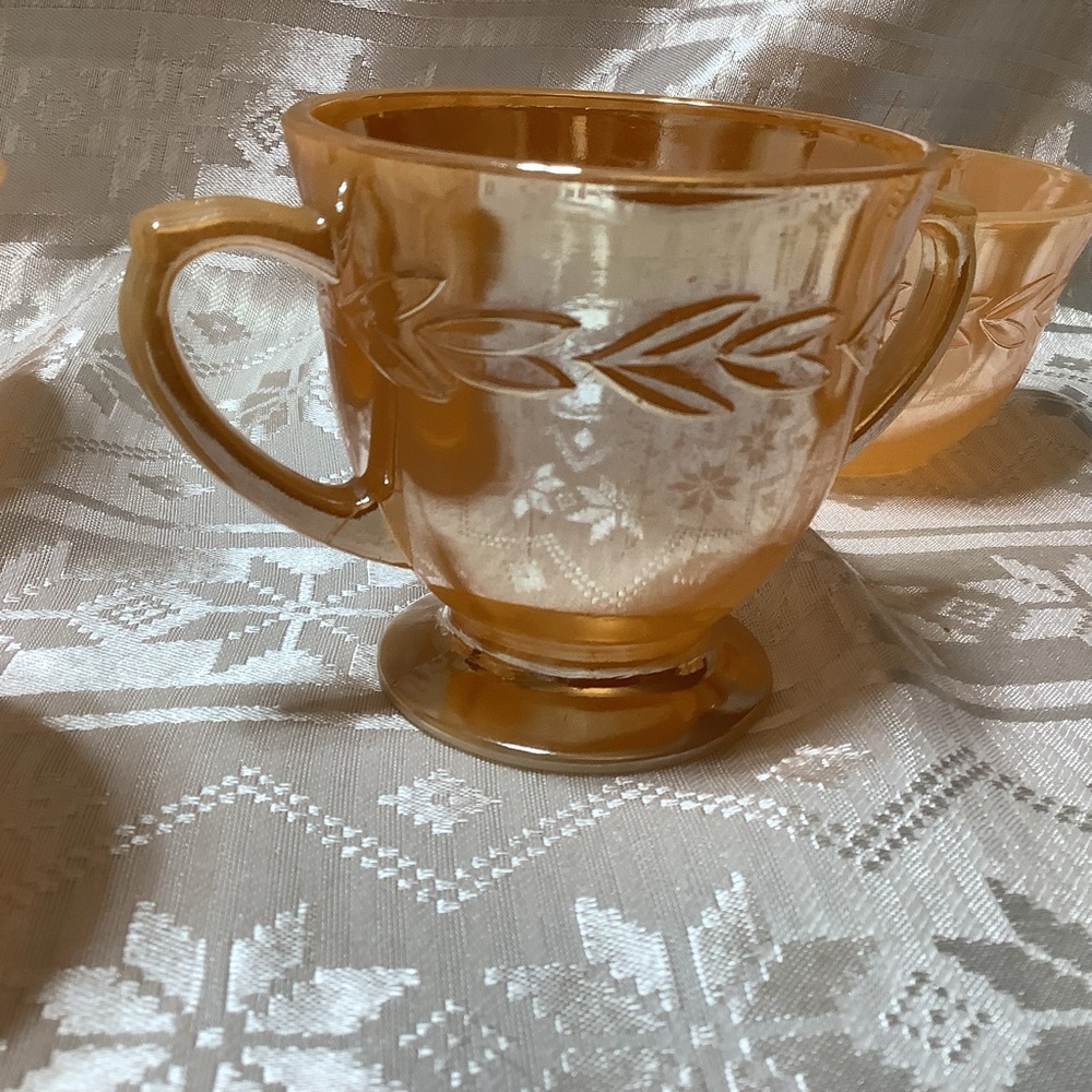 Fire King Cups And Sugar Bowl Peach Vintage 1950 Collectible - Picture 5 of 13